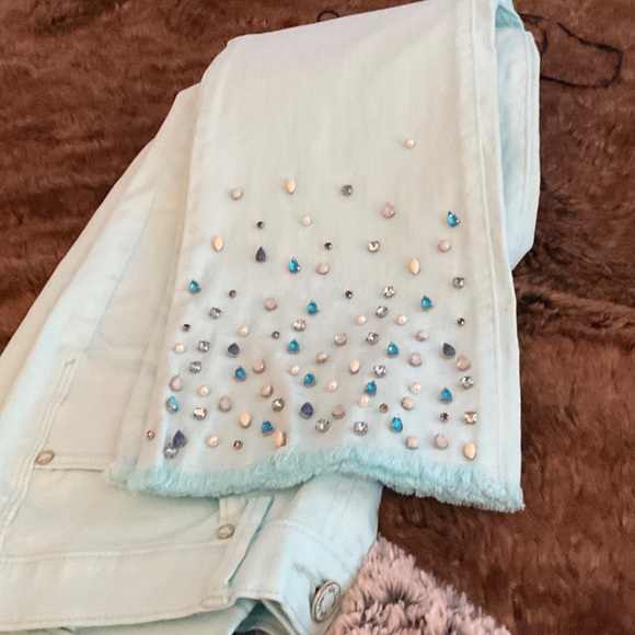NWT LILLY PULITZER SOUTH OCEAN CROP JEANS FLARE JEWELED WHISPER BLUE 10 NEW